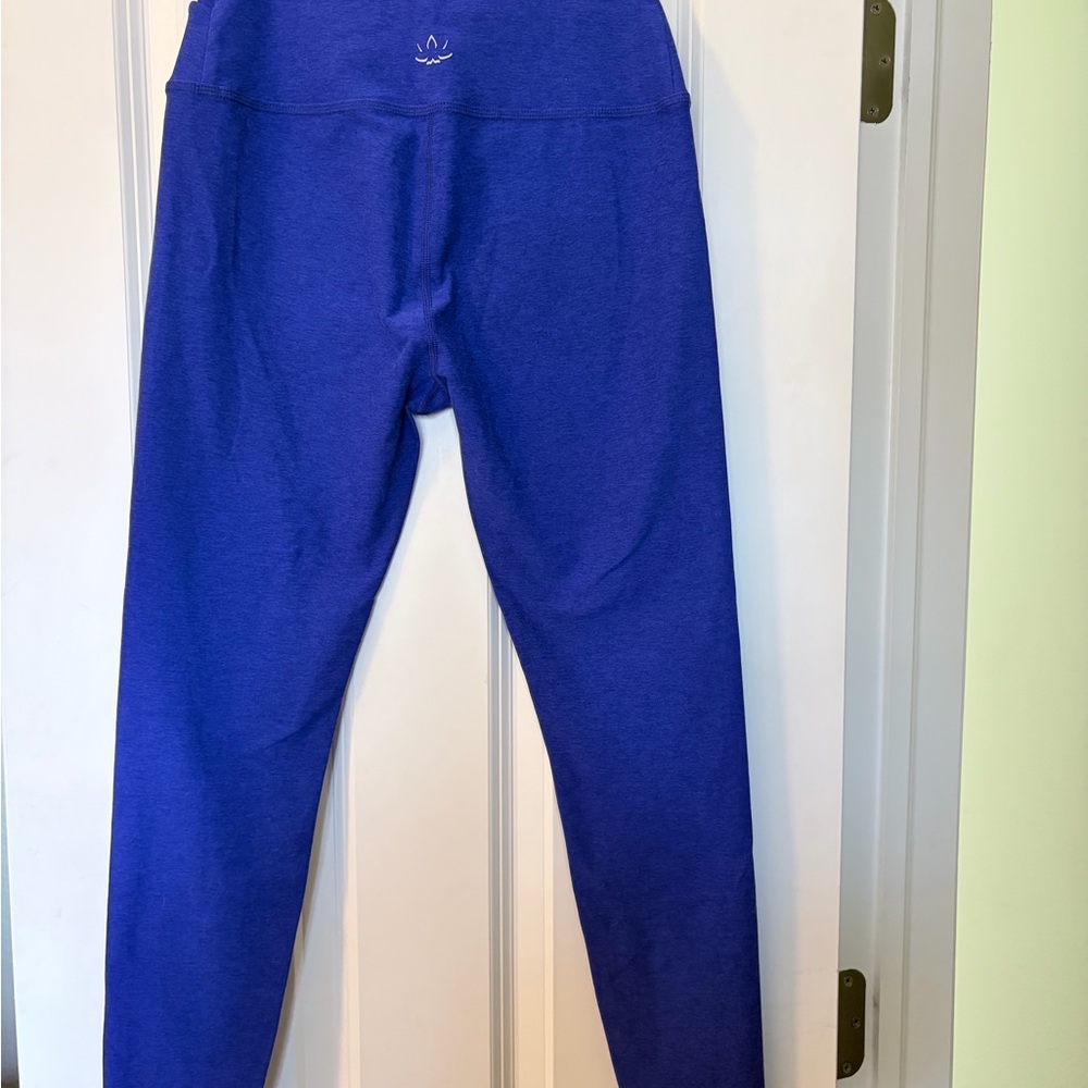 Beyond Yoga At Your Leisure Space Dye High Waist Midi Leggings Size Medium NWOT - Picture 4 of 4